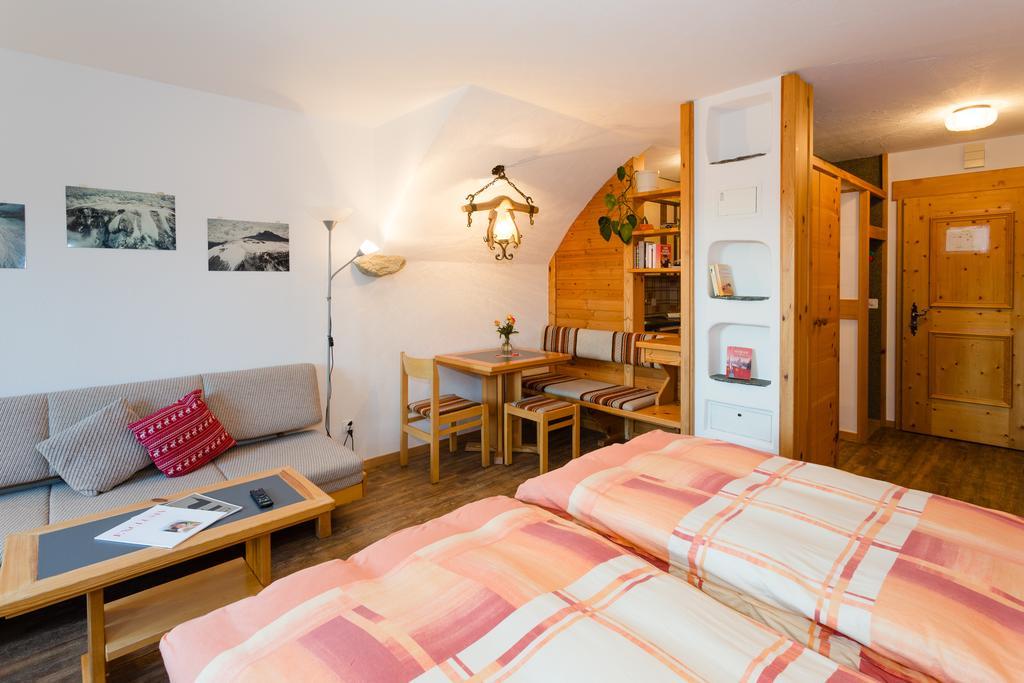 Hotel B&B Susom Surlej Silvaplana Esterno foto
